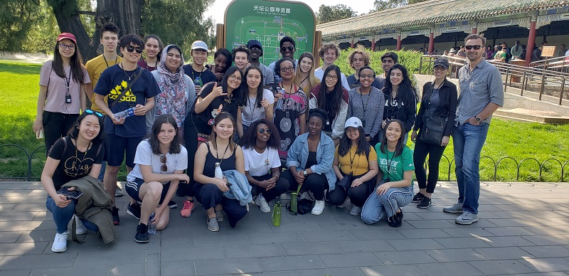 Jumping in at the deep end to soak up the culture 1 i jumped into the deep end to soak up the culture main0704 800jpg