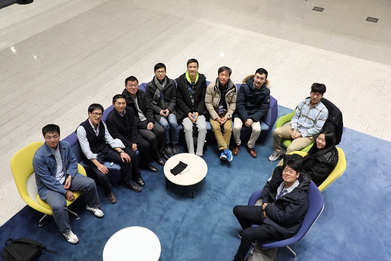 Symposium: To see a world in a grain of sand 3 to see a world in a grain of sand 03