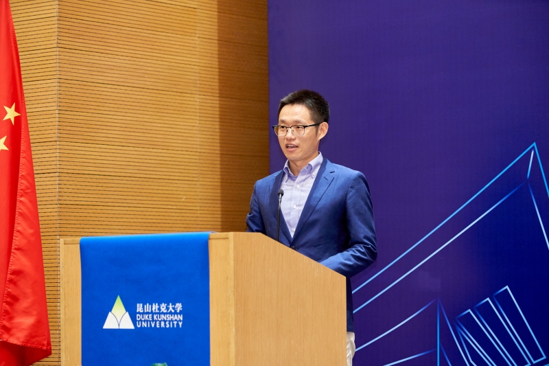 2021级研究生开学典礼顺利举行 6 2021级全球健康理学项目新生王瑞致辞