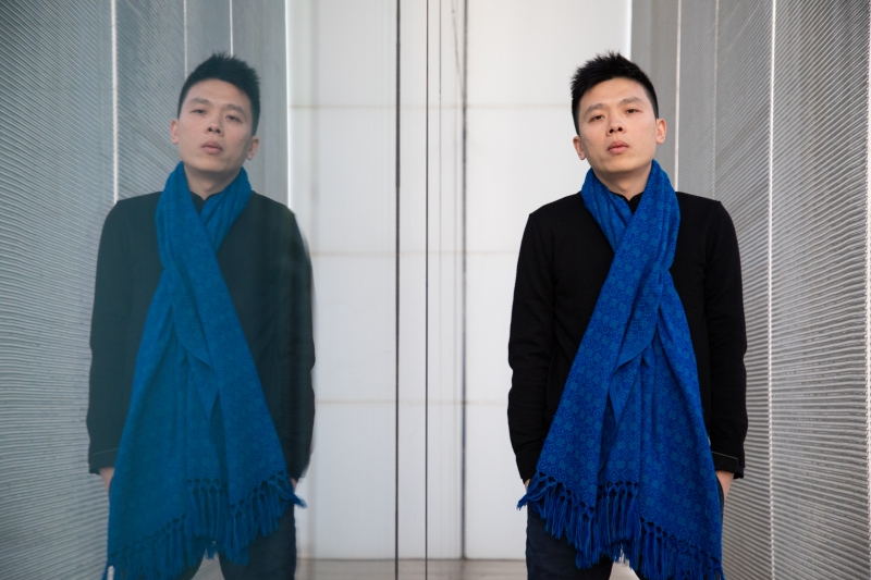 昆山杜克学者参与记录戛纳获奖电影《记忆》背后的故事 6 Zairong Xiang is an assistant professor of comparative literature and the associate director of art at Duke Kunshan